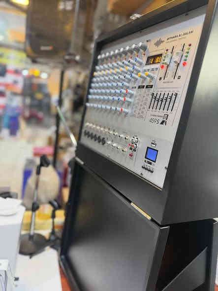 مكسر  قيثارة السلام 459s

قوّة صوت صافية، تحكم كامل، وتصميم عملي يخدمك بكل
مناسبة..
مهام متعددة - صوت- مؤثرات إيكو دبل ايفكت - بلوتوث كلشي تحتاجه

متوفر لدينا جميع أنواع أجهزة الصوتيات:
 • 🔊 سماعات كبيرة (سبيكرات) بأنواع وأحجام مختلة 
       •    ⌚️ساعات مواقيت الصلاة للمساجد والمنازل
 • 🎚️ مكبرات صوت عالية الجودة
 • 🎤 جميع انواع المايكروفونات
 • 💡 تجهيز حفلات ومجالس ومناسبات
✨ أسعار مناسبة – جودة مضمونة – متوفر توصيل لجميع انحاء العراق
📍 الموقع: بعقوبة – مدخل التحرير
📞 للاتصال والاستفسار:
***********
***********
