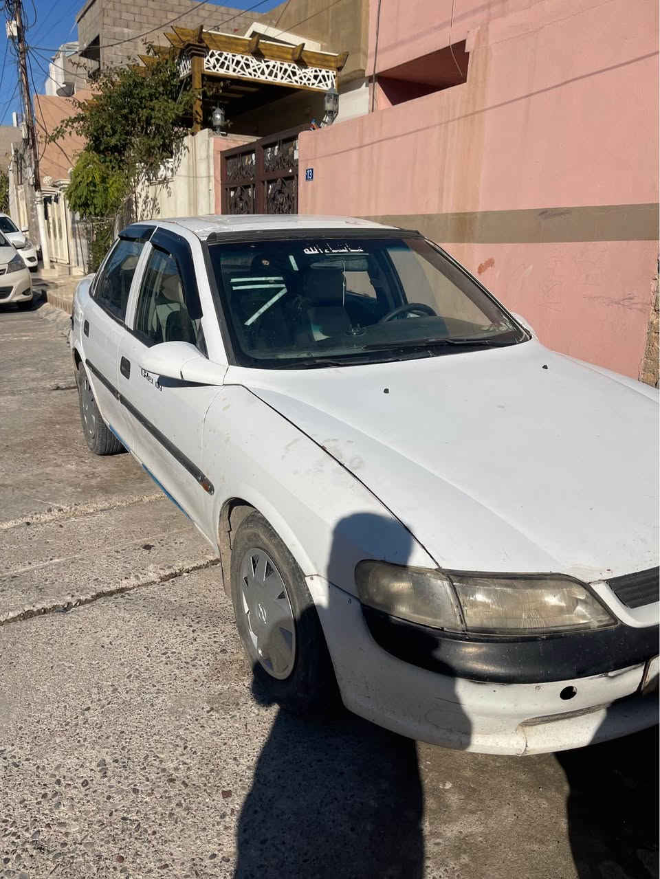 ئۆپل ڤیکترا مۆدیل ٩٧  مەکینە ١٦ قایش پان گێڕ عادی  گێڕو مەکینە بەشەرت  سبوخ بیلادیە  دەعمو لێدرانی بەقۆتی نیە تەنها یەک جەمپی خەفیفی پشتی هەیە شایەنی باس نیە  لایت و فلچەو ئیشارەت ئیش دەکات  سوکان پاوەرە    وردە مەسرەفیکی هەیە  سەنەویی و پاکانەیە   بەشەرتی ئەوەلیات  سعری ١٧  مەجالیکی برایانە  پارەی علوجیکە  شوین هەولیر *********** أربيل, العراق
