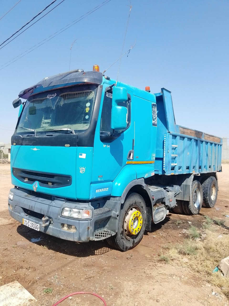 رینۆ / بۆفرۆشتن  
مؤديل 2000   بيلاد په مونؤزل  385 بئ بوغاربئ سه رف 
گير 4/4 ته تبريد ره قه م وسه نه وى ژينگه ى تازه يه تا 2029
مه جموعة  مه كينه وگير ئه كسل وشاصي به شه رت  سعر 155 مه جال 
***********  / ***********
