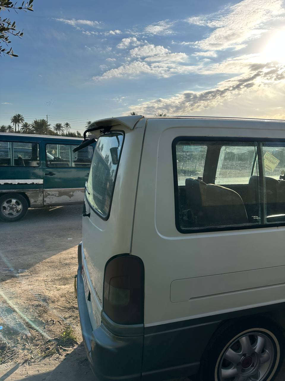 السلام عليكم استانة للبيع موديل 97 السيارة جديدة وجهازه ماناقصها شي حداديه ومكينه وكير وتخم تاير كله جهازه بسمي شخصياً وسنويه لحد 2027 للاستفسار اتصال ع رقم ***********
