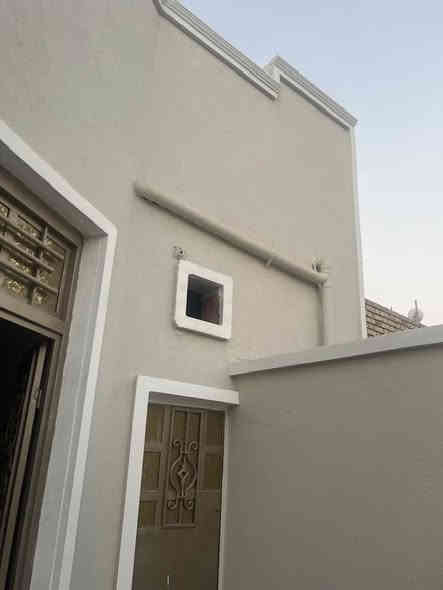 بيت للبيع ٢٠٠ متر طابقين جديد بالفداء رابع بيت عن السريع استقبال وصالتين وثلاث غرف جوه وغرفتين فوك ومطبخين فوك وجوه وصحيات فوك وجوه وساحه السعر ١٧٥ مليون للاستفسار *********** اتصال فقط
