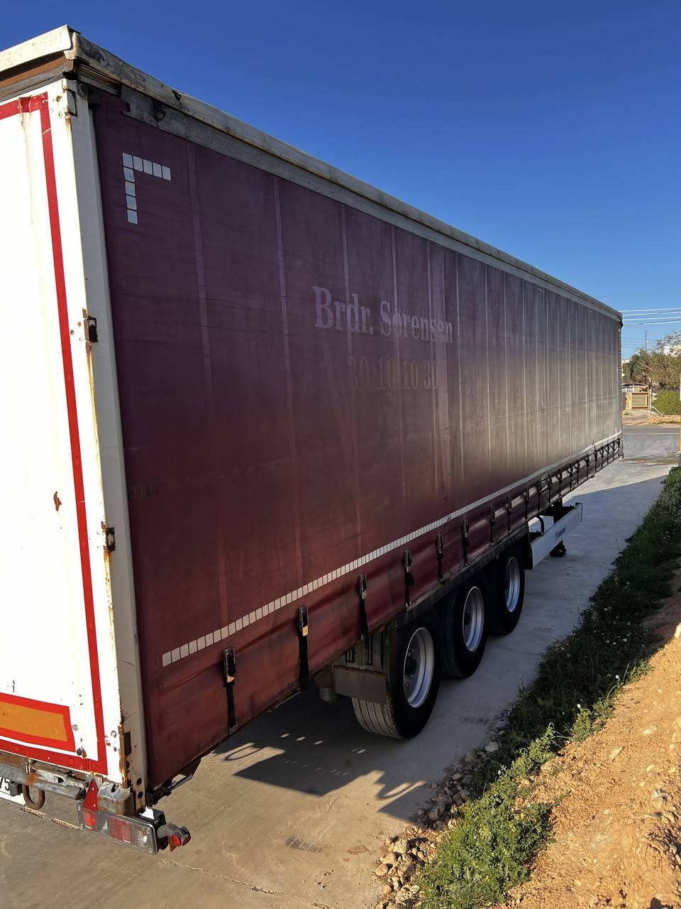 للبيع عربانه كرونه  دخول جديد منفيس موديل 2014 سقف سلايت دنكير بيبي بنز اي بي اس جادر لوك تايرات خير من الله مكان ديالى خانقين  *********** عربانه جديده
