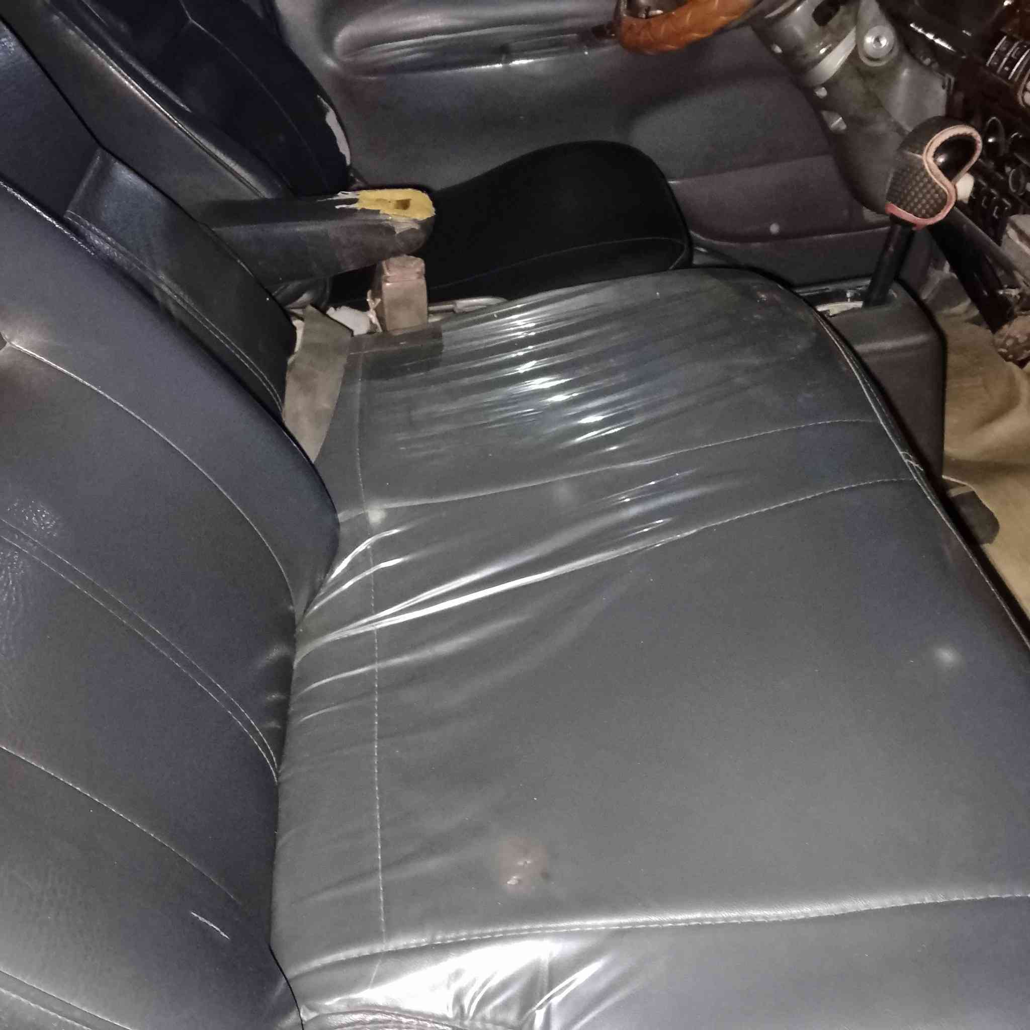 كيا بريجو موديل 96 لون ماروني اوتوماتيك نظيفه كير محرك جديد تبريد شغال للبيع السعر 70ورقه العنوان بغداد       ***********

