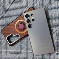 S24 الترا • استعمال قليل • مبادلة ايفون ١٣/١٤