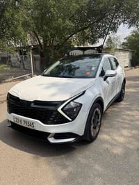 للبيع :كيه سبورتج  خليجي  الموديل : 2023 ماشيه :35 الف  السياره :مكفول...