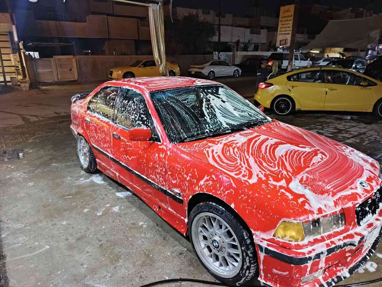 السلام عليكم بي ام اي 36 موديل 1991,رقم كركوك 
سنويه صاقطه تحويل منل شرعي مباشر السياره صدرين جدد
تخم تاير تبريد كير عادي، محرك 525مسكر تبريد السياره جاهزه 
الفتحه عاطله، ويل كب  17,السياره عليهه كت ام 
قواعد دبل خلفيه مصلحه، عليهه سستم صوت ايباد، 
تبريد لمس، السعر ٤٣مكان السياره بغداد الدوره، 
*********** ,
