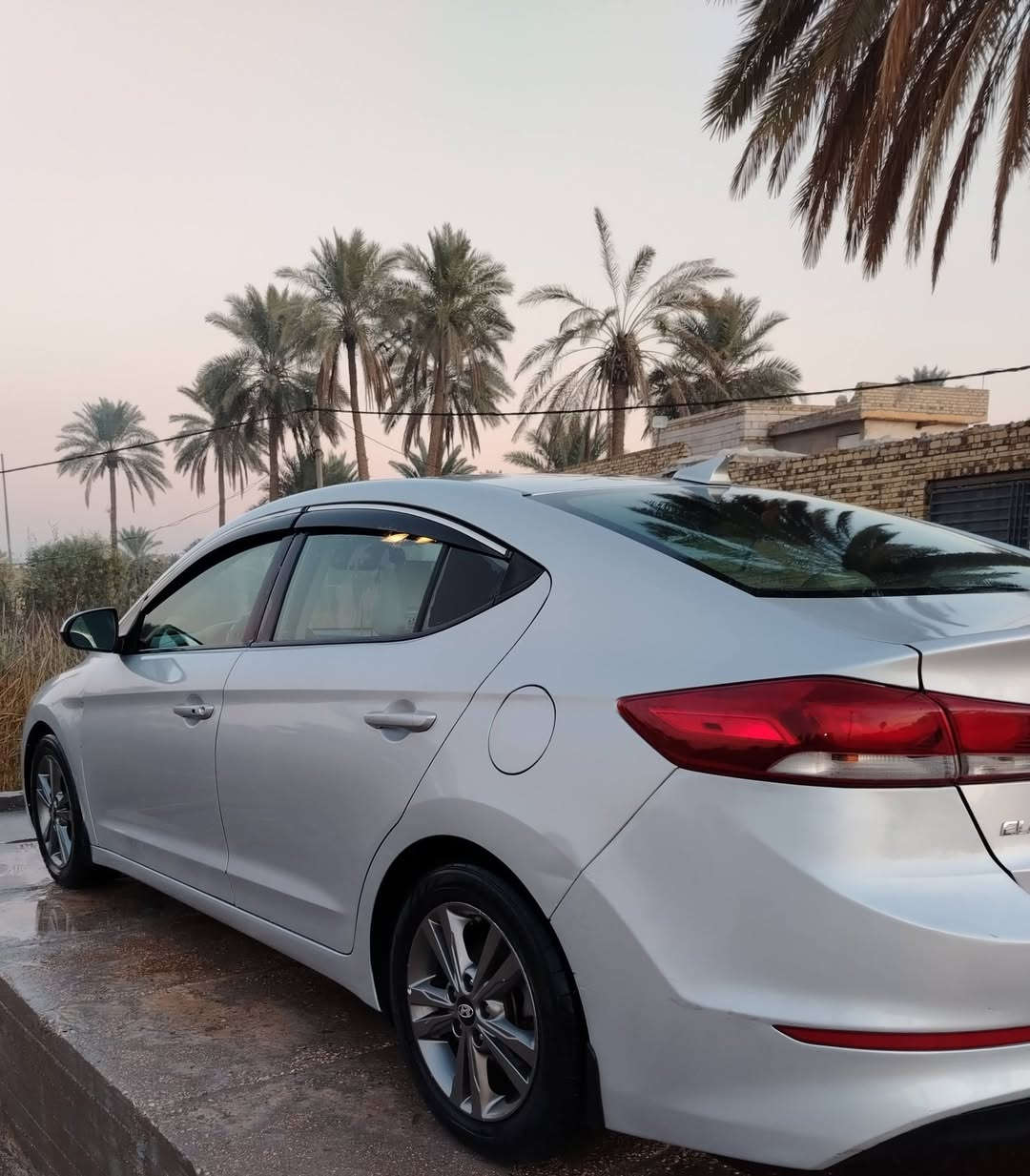 السلام عليكم … 
النترا 18 وارد قادسيه فول مواصفات حادث بنيد فقط السعر 130 وبيها مجال مكانها بابل للاستفسار ***********
