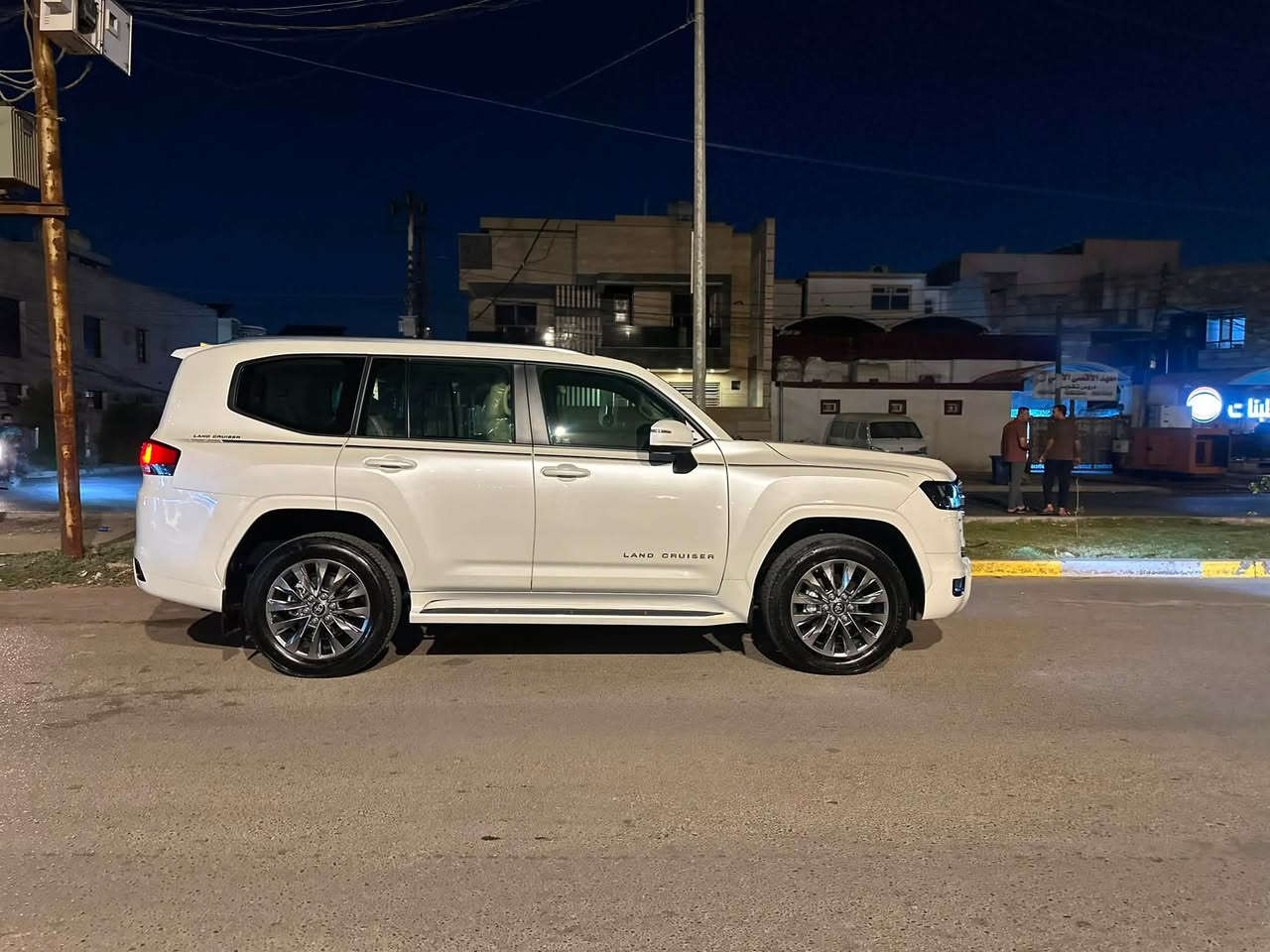 لاندكروز 2024  ضمان شركه ساز مكفوله كفاله عامه مغلفه PPF بل كامل ضمانه 10سنوات ماشيه 9000 بعده بل ضمان ابسمي السعر 69500 الف دولار بيه مجال لشراي بسيط عنوان بغذاد السيديه استفسار اكثر 
***********
