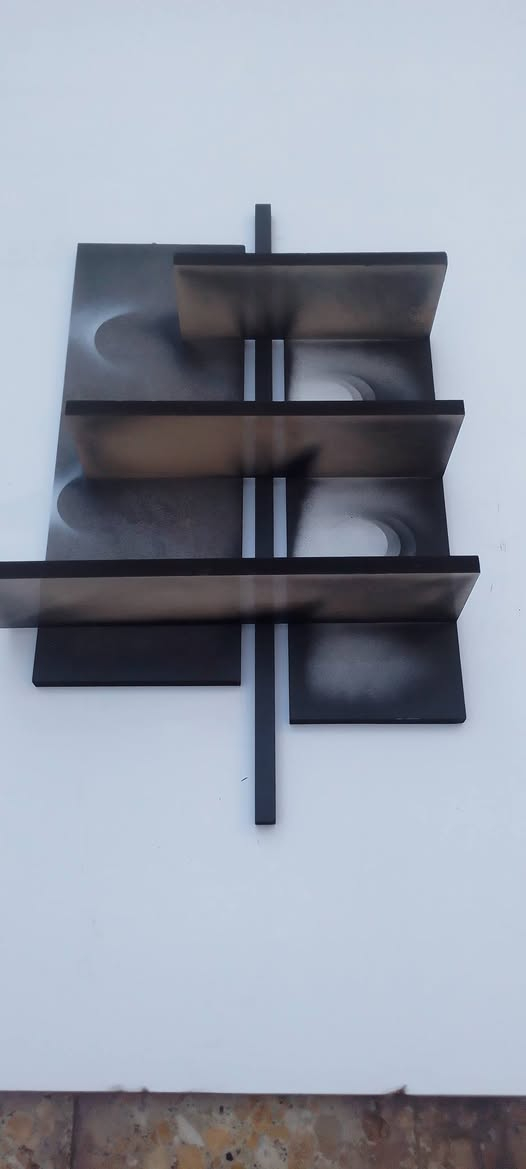 يا الله 
رف جداري منزلي 
كلشي يشتغل 
بلحمامات 
بلمدخل 
شتلات ظليه 
تحفيات 
السعر 10000 الف 
استفسار اكثر 
***********
*********** 
يوجد توصيل مجاني داخل النجف
 الرف جاهز مجهز تعلاكات بي بس 
يثبت علحايط 
الصوره التعجبك فقط 
ادز وتساب
