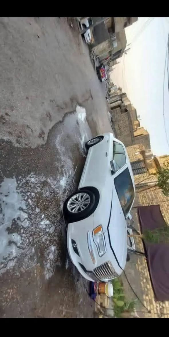 سلام عليكم أوباما 12 داخله كلين حادثه بلعراق جاملغين وبنيد  واحد مبدل واحد مصبوغ كير مكينه حدايده دوشمه كله جديد للاستفسار اكثر ***********
