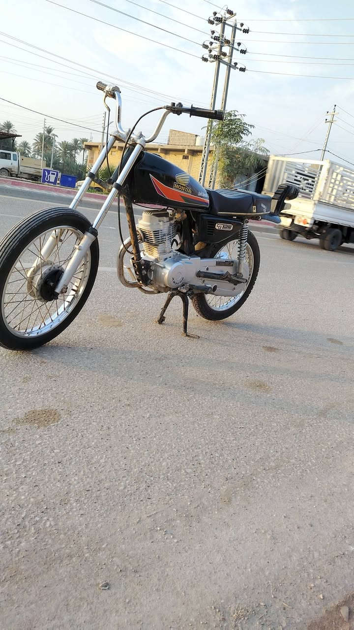 سلام عليكم اربعه كير للبيع (أوراق اصولي) تعمير 25 سعر 600وبيه مجال قليل مكان كربلاء طويريج رقم ***********
