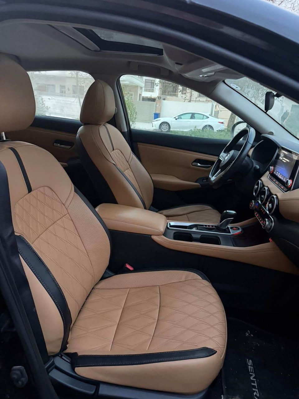 نیسان سێنترا ٢٠٢٢ 
قەپات مواسەفات سینترا 
کوشین جلدو قەیسی سلاید کوشین گەرمە سوکان گەرمە 
رادارە 
گیر و مەکینەی بەشەرتە 
سیارەکە زۆۆۆر خاوینە لە جوانی 
یەک پارجەی بۆیاخە بەس جاملخی بۆیاخە 
سیارەکە تابلی جوانە بی مەسروفە 
سحری ١٤٠ مەجالکی کەمی تیدایە 
ژماری موبایل *********** أربيل, العراق
