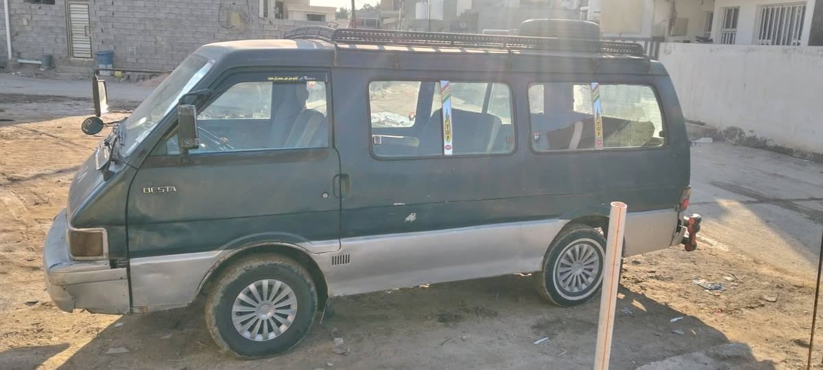 سلام وعليكم للبيع كيا بسته موديل 1994 سعر 37 واتساب *********** بغداد, العراق
