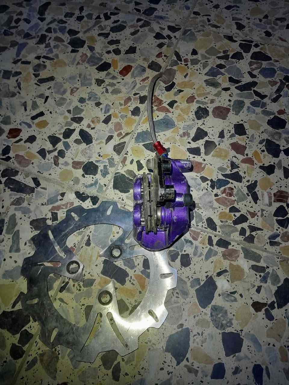 سلام عليكم فج وصينية مال ماكس للبيع مكاني بغداد حي تونس السعر ٣٥ وبيهت مجال رقم بس واتساب ***********
