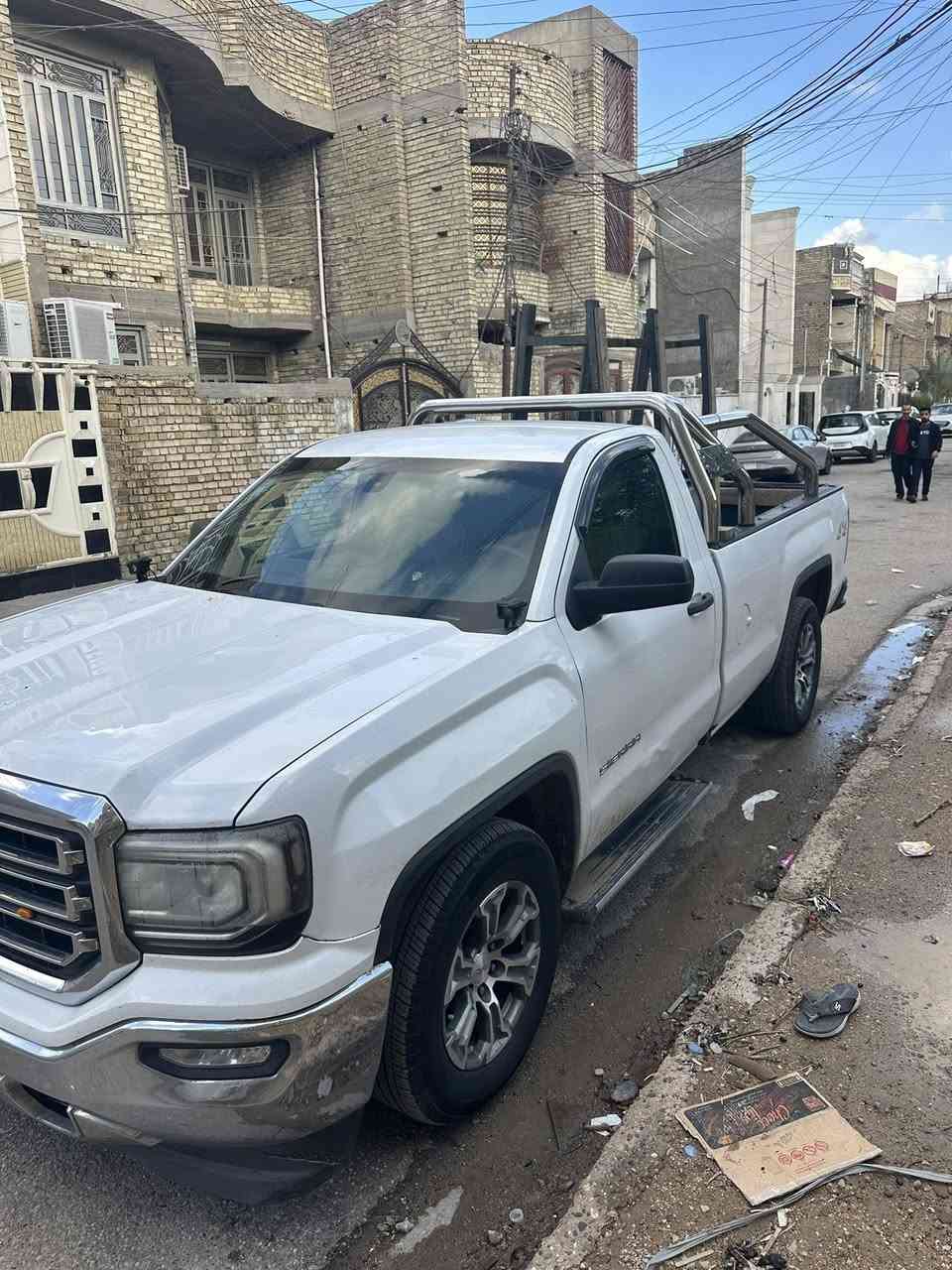 سلام عليكم سيرا 2018 تك
مكاني بغداد 

سعرهه 138 بيهه مجال 

مواصفات عاديه السياره 

مكينه كير اكسل كله جديد 

بيهه نواقص بسيطه 

حادث جاملغ خلفي 

*********** وتساب
