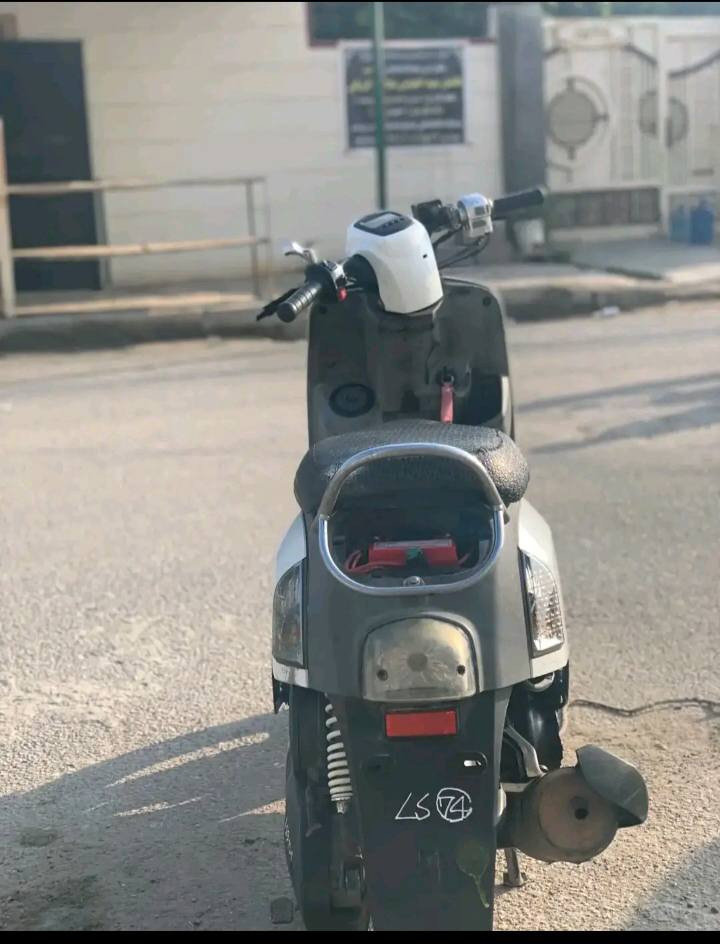 دراجه بوليس نوزل للبيع دراجه حلو او نضيفه او ما متعوبه صارله ست اشهر من طالعه من المعرض المكان كربلاء حي الغدير السعر خاص ***********
