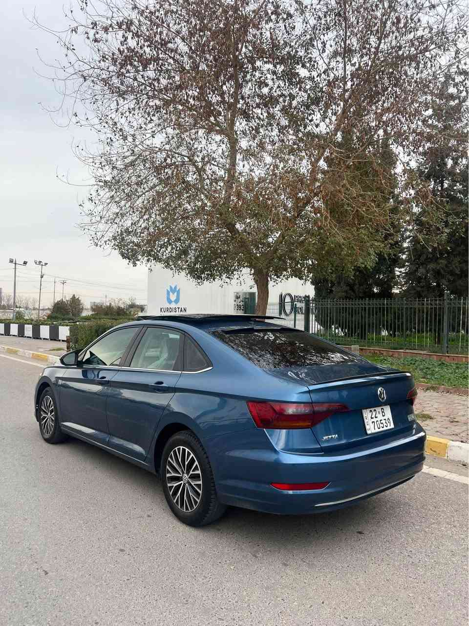 سلام عليكم 
Jetta 2019 se 
فول مواصفات 
بانوراما 
كلين سيارة مابي ضرر
دعامي لدعامي بشرط 
ماشي ٧٠ الف 
مكان سيارة اربيل 
سعر ١٥٣ ورقة مجال 
*********** أربيل, العراق
