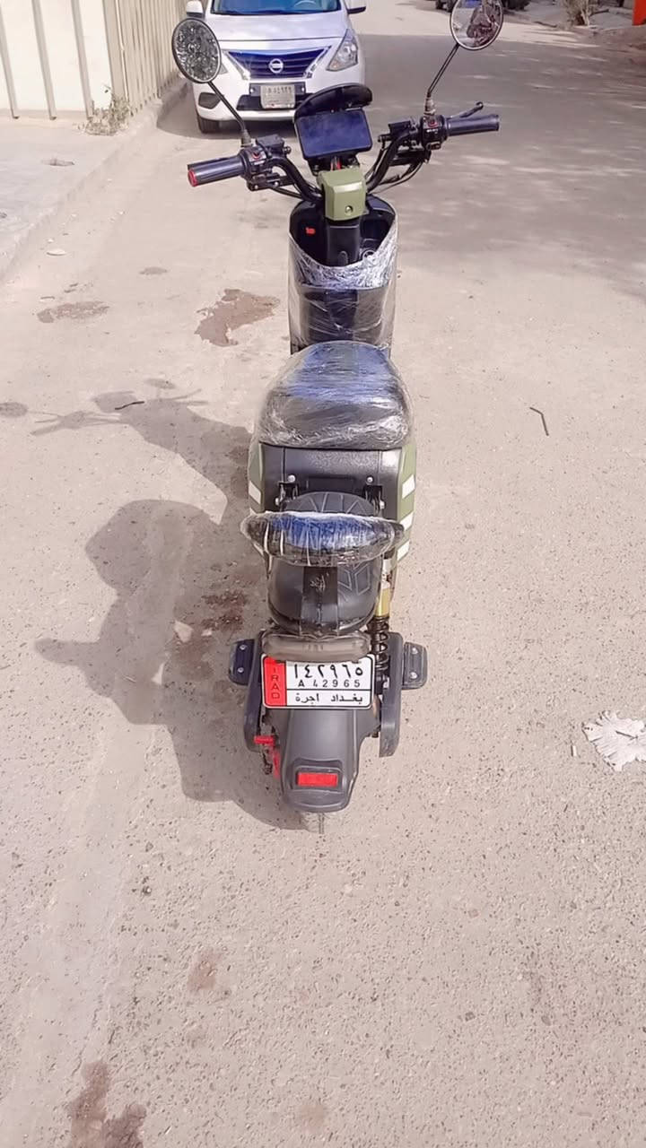 السلام عليكم دراجه شحن R8 دراجه جديده بمعنى الكلمه
موصفات الدراجه🤩⬇️
عدد البطاريات 5✅
منفذ يوبياس✅ 
نظام بي p✅
نظام بك R ✅
بلوتوث ✅
استاند عدد 2✅
شاشه ملونه✅ 
هورن  ✅
اشاير يمنه ويسره➡️ ⬅️
دبل اشاره ↔️
قفل ستيرن✅
السعر 380 وبيه مجال 
الاستفسار ***********
