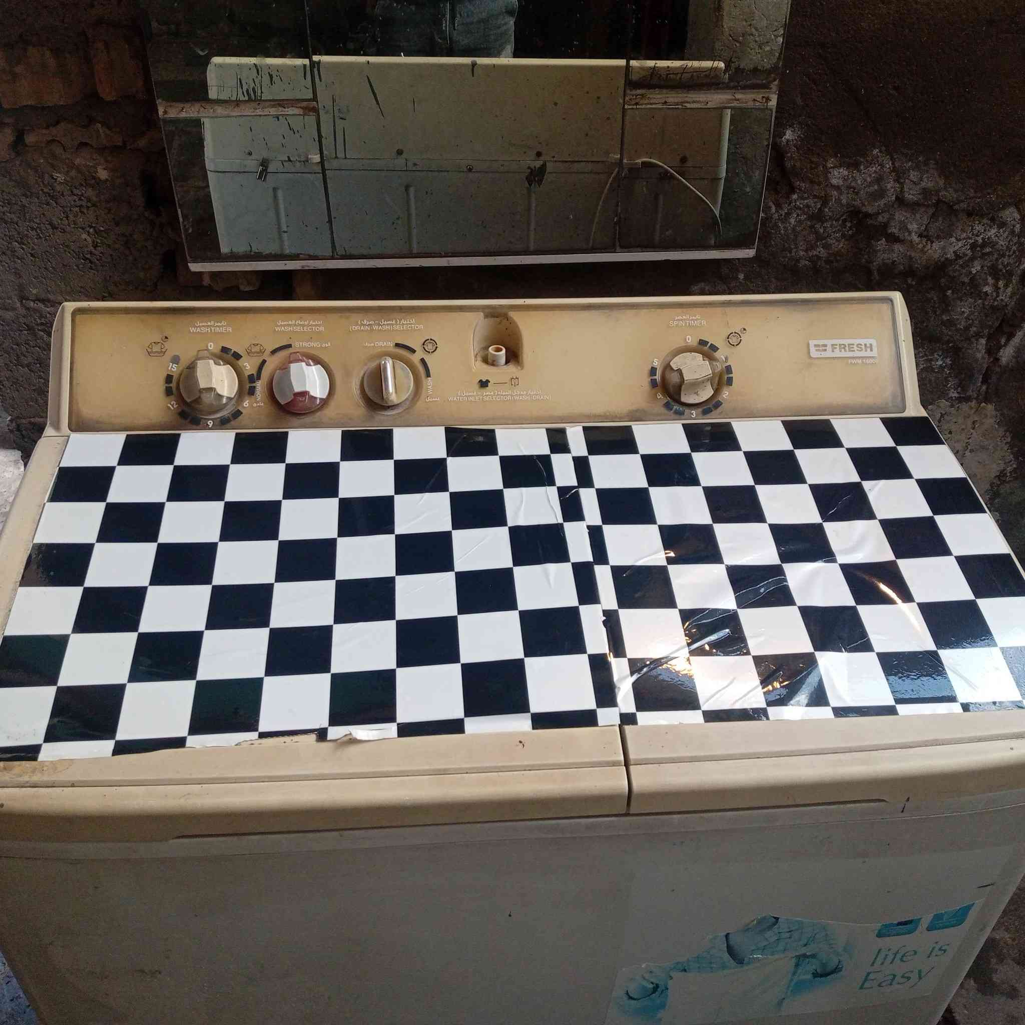 السلام عليكم غساله حجم كبير للبيع السعر 70 بها مجال ***********
