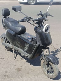 دراجة شحن U3 من شركه سيزر المعروفه دراجه اخت جديده بطارية ليثيوم كبيره...