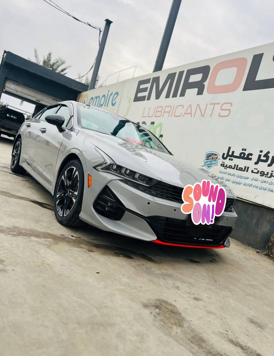 السلام عليكم Kia k5 gt line  لون سمنتي 
السيارة فول مواصفات للأخير بنوراما ويل 18 محرك 1600 كير 8 نمر AT السيارة داخل ماروني احمر جلد نشرة بل دشبول بك لايت لد متصل لايت الأمامي الابلادي مالها السيارة كل نقص ما بيها كامله مكمله رقم بغداد ب اسمي تحويل مباشر ب 160 بيها مجال مكاني بغداد السيدية للاستفسار اكثر واتساب موجود ادزلك كلشي تحتاج سونار حادث السيارة بيها حادث بنيد وباب سايق وقطعتين كلير يعني السيارة احسبها 4 قطع
*********** واتساب فقط
