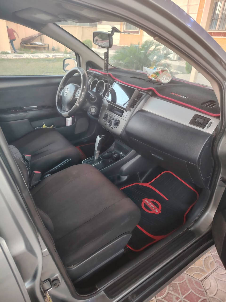 سلام عليكم نيسان فيرسا 2009 للبيع سياره خير من الله سياره مصبوغه حزام طختها  جاملغ الايسر  وكيرها بي عته بل ثاني  سياره رقم بغداد  سياره كلها ليبل واحد  وتجي وتشوف بعينك ماكان السياره الأنبار القائم السعر 57 وبيها مجال بسيط حك جيه***********
