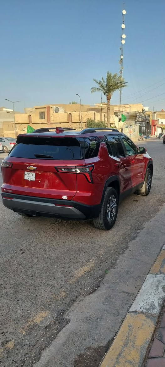 شوفر ليت اكوينس  موديل ٢٥ رقم واسط مكان واسط فقط تبديل بنيد الباقي مكفول ماسي  قليل وضع  الشركه رقم الهاتف *********** سعر ١٩٥ بيه مجال قليل
