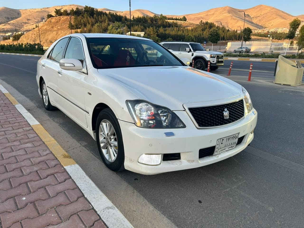 بەناوی خوای گەورە
شاهینە بڕاوە سپۆرت 4 دوگومە 2005
قێشی کراوە بە ٢٠٠٧
 سپی ناو ڕەش جڵدو هیتەر
٤ کوشن کارەبا سەلاجەو مەرکەزی 
فولی بێ سڵایت هەمو گیانی وەک شوشە وایە
نمونەیە لە جوانی بێ تەقەو ڕەقە بێ مەسروف 
کۆدی بۆ کراوە بە ناوی خۆمانەوەیە بە شەرت
سیعری 54 گەڵاو یەک تۆز مامەڵە
نامە بۆ من مەنێرن و جوابی کۆمێنت نادەمەوە
ئەوە ڕەقەمی خاوەنیەتی لەگەڵ ڕێزم
***********
سلێمانی
