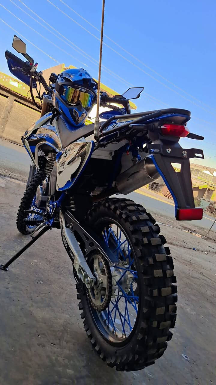 سلام عليكم إعادة نشر بسبب الوعود الكاذبه  قفاز CRX محرك 300 الدراجه  كفاله عامه السعر 1400 وبيه مجال شي قليل العنوان تقاطع القدس الرقم ***********
