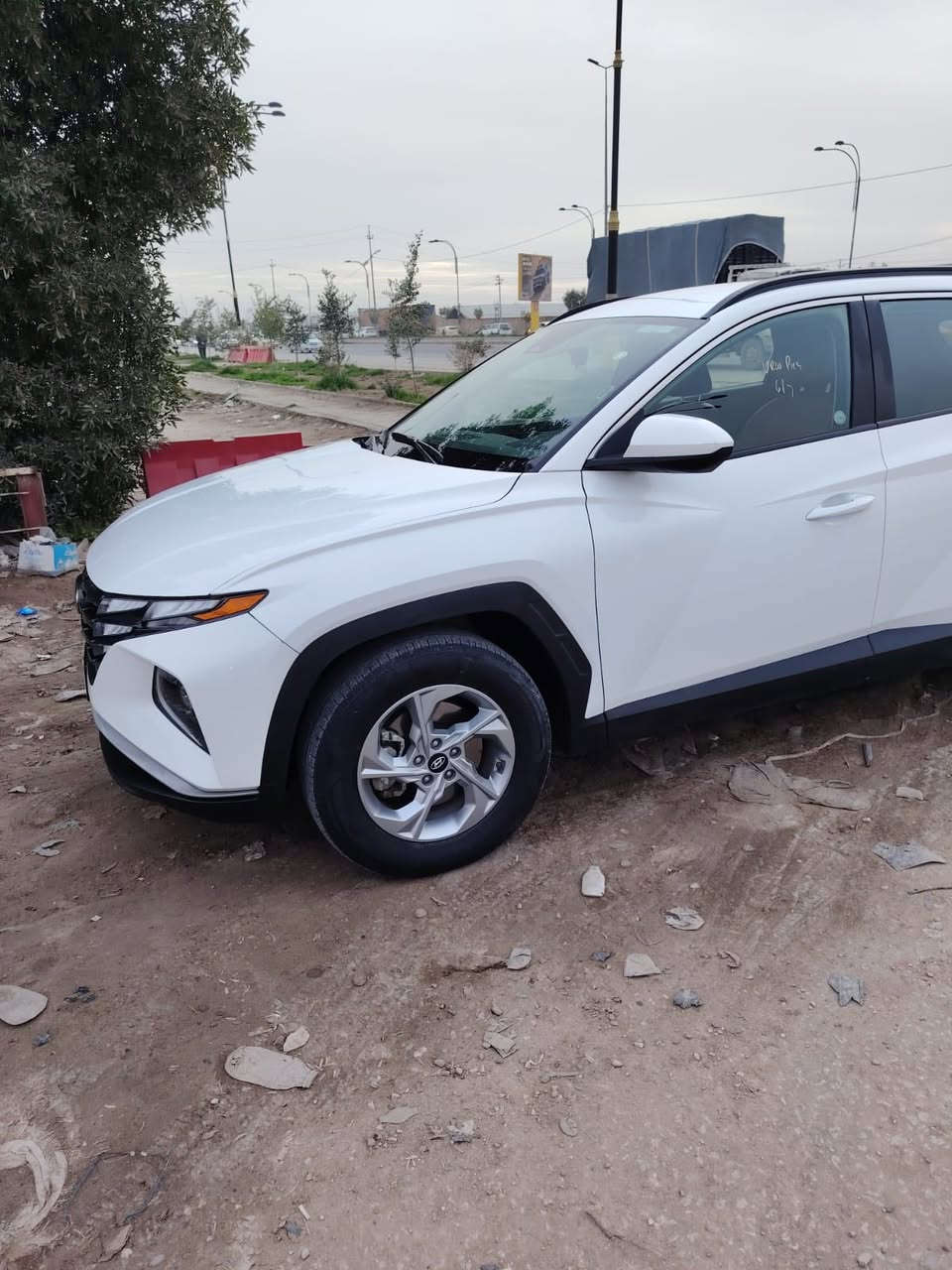 توسان 2024 فول عدى الفتحة ماشية ٣٠ الف السعر 180 
***********
