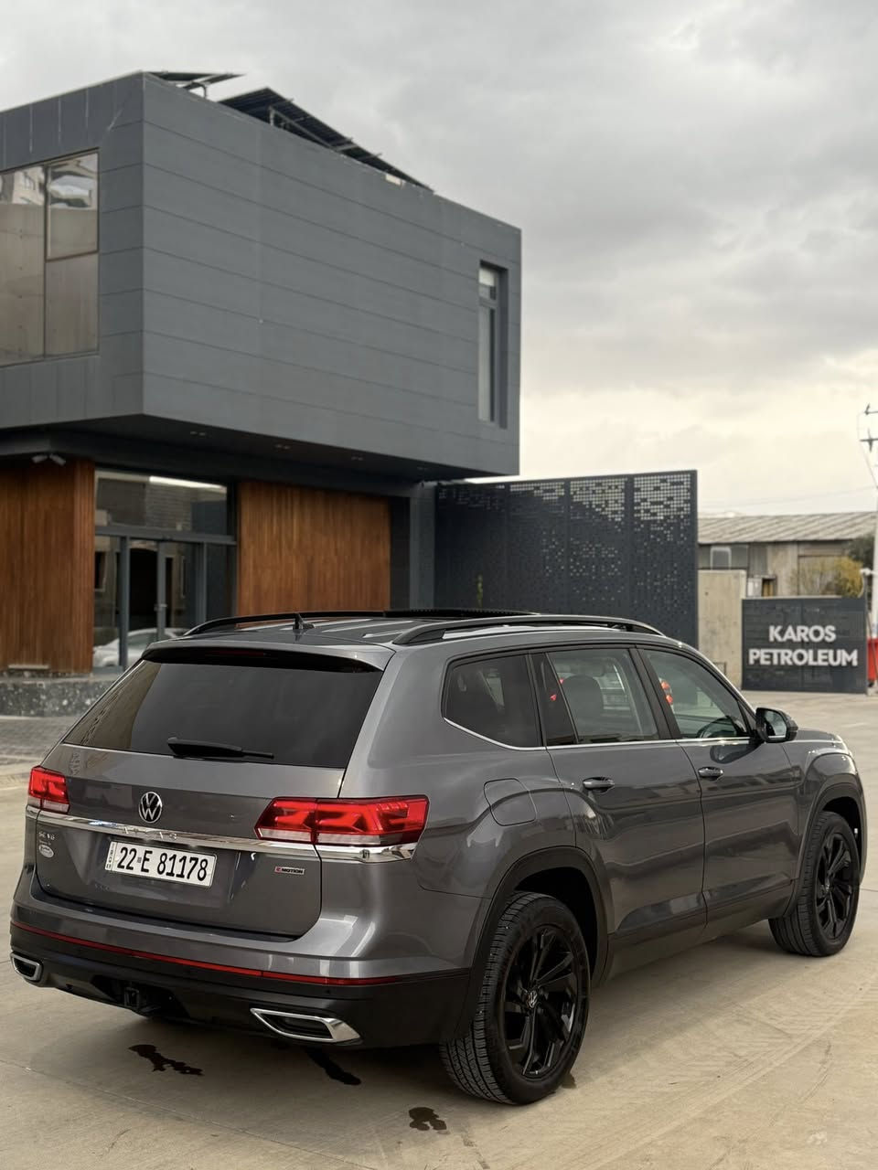 السلام  عليكم ورحمة الله وبركاته 

‏‎‏‎       ——— لـلـبـيع  ———

فولكس واگن اطلس — Volkswagen Atlas

‏‎‏‎وراد أمريكي.     —  ايرباك فقط البرده  

‏‎‏‎الموديل           — 2022

فئة.                 — SE /4WD … فاملي 

حجم المكينه   — 3600/ V6 —

‏‎‏‎اللون               — نفطي   

‏‎‏‎المسافه المقطوعه — 41.000 

‏‎‏‎حاله السياره. — بدون صبغ ( الدعاميه ل دعاميه بدون صبغ  )  

‏‎‏‎المواصفات 
‏‎‏‎- بصمة تشغيل 
‏‎‏‎- بصمة أبواب 
‏‎‏‎-تشغيل عن بعد 
‏‎‏‎-ترحيب عند الاقتراب 
‏‎‏‎-كشنات جلد 
‏‎‏‎- رادار جانبي 
- شاشه ديجتال 
-اشاره بالمرايه 
-حساس امامي خلفي 
-شحن وايرلس
-بردات خلفيه 
‏‎‏‎-رادار امامي 
‏‎- رادار خلفي 
‏‎‏‎- شاشه كبيره تدعم نظام الأبل كار باي ونظام الاندرويد 
‏‎-تدفئة ستيرن
-فتحت سقف بانوراما 
‏‎-دبل اكسل 
‏‎-اوتو هولد 
‏‎-اوتو ستوب 
‏‎-هندبريك بصمه 
‏‎-٧وضعيات قياده 
‏‎‏‎-كشنات تدفئة 
‏‎‏‎- ستيرن بحركه كهربائيه 
‏‎‏‎- تبريد مركزي 
‏‎‏‎- بگ لايت LED 
‏‎-صندوق كهربائي 
‏‎‏‎-كرسي السايق بحركة كهربائيه 
‏‎‏‎-تحكم ستيرن جهتين 
‏‎‏‎-تحديد سرعه 
‏‎‏‎-مانع انزلاق 
‏‎‏‎-ليد نهاري
‏‎‏‎-كامره خلفيه دواره 
‏‎‏‎باقي المواصفات المعروفه 

‏‎‏‎السعر            — اكتب تم ويوصلك السعر  مباشر 

‏‎‏‎رقم السياره    — أربيل  

‏‎‏‎موقع  السياره — السليمانية 

‏‎‏‎للأستفسار.     — *********** - ***********
