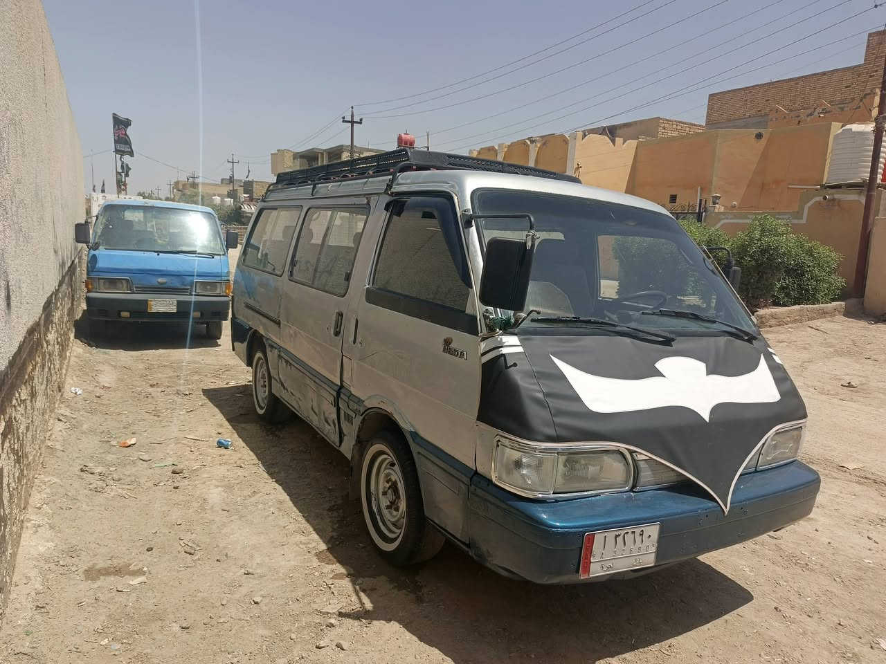 السلام عليكم سياره كيا للبيع مكينه حداديه جديدات كهربائياته كلها شغاله الثانويه 27 شواصيها كفاله سياره كفاره من صبغ السعر 35 وبيها مجال مكان بابل القاسم***********
