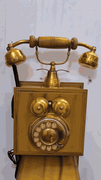 انتيكات وتحفيات للبيع مكاني بغداد *********** يوجد توصيل
