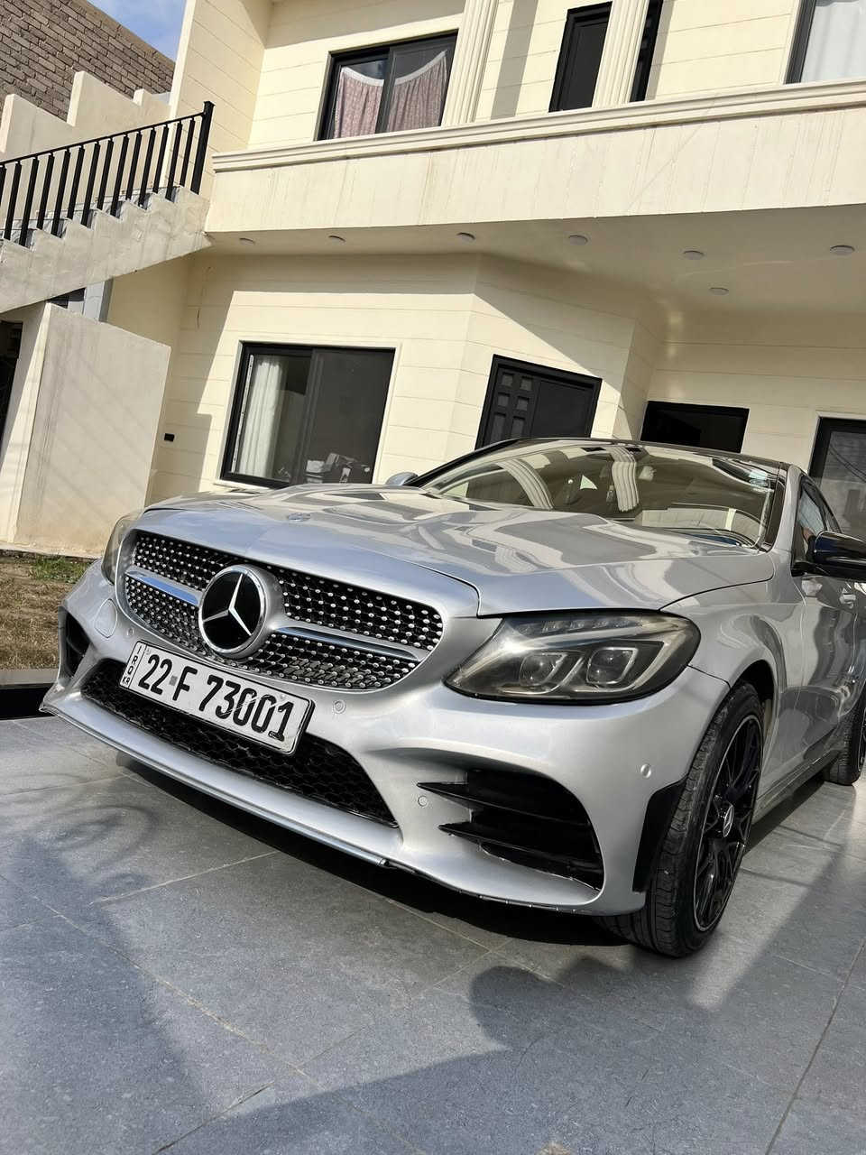 سلام عليكم c300 موديل 16 ماشيه 103 الف ضرربسيط جدآ قطعه وحده تبديل فقط الجاملغ
وزايه البنيدتصليح وصبغ بدون دواخل اوشاصي الايرباكات الاماميه سليمه فول مواصفات مكينه 2000 توربو4 سلندر
مكينه كيرميكانيك بحاله جيدا جدآ 
مواصفات فول داخل احمر
بنوراما
لايت داينمك بصمه
شفتات ستيرن
بك لايت حرف C مال موديل 20 وفوك 
وعليها كت كامل 
وعليها صيانه كامله تخم تايرعلى فلاتر
وبل اضافه هزه ورقم جديد السعربلاش 174  للستفساراكثر***********مكاني بغداد اي مراواس ميخدمني
