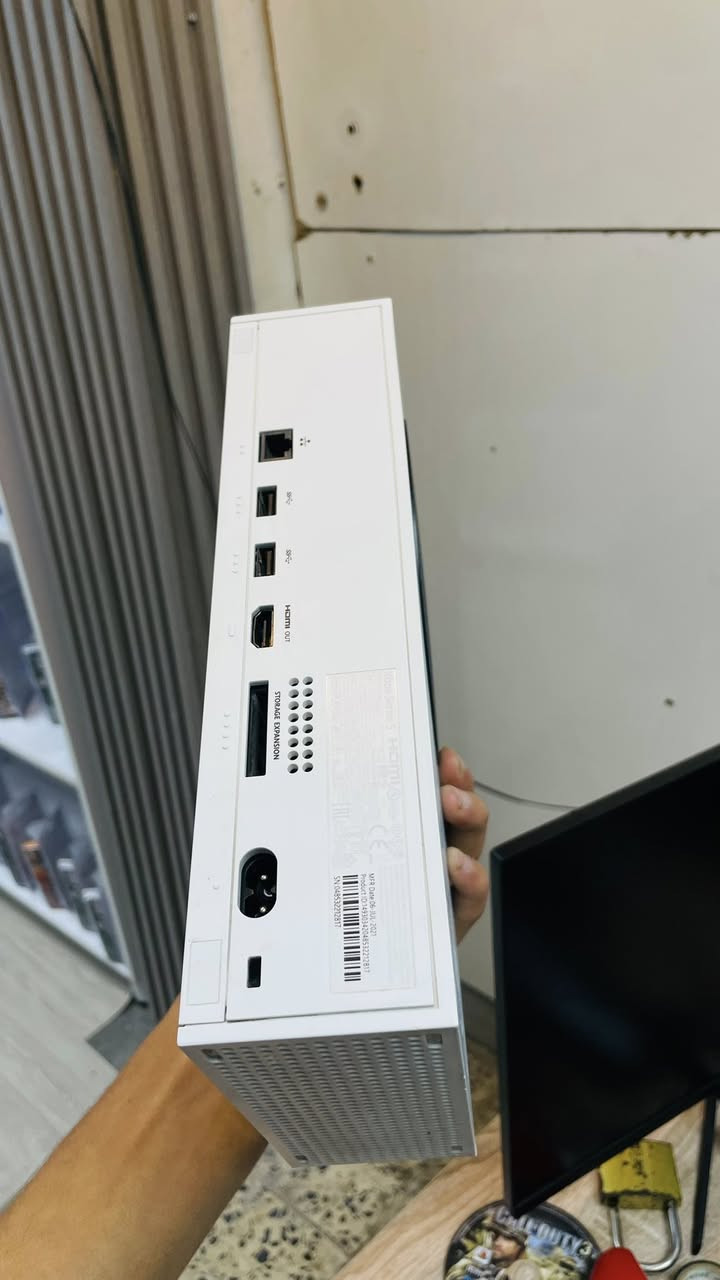 سيريس إس 512 جهاز نضافه 85/100 ما مفتوح
كامل جوستك + Hd +بور + العاب نقص كارتون

سعر الجهاز 335 الف فقط 
عنوان الأنبار رمادي شارع السينما 
***********توصيل متوفر لكافه العراق
