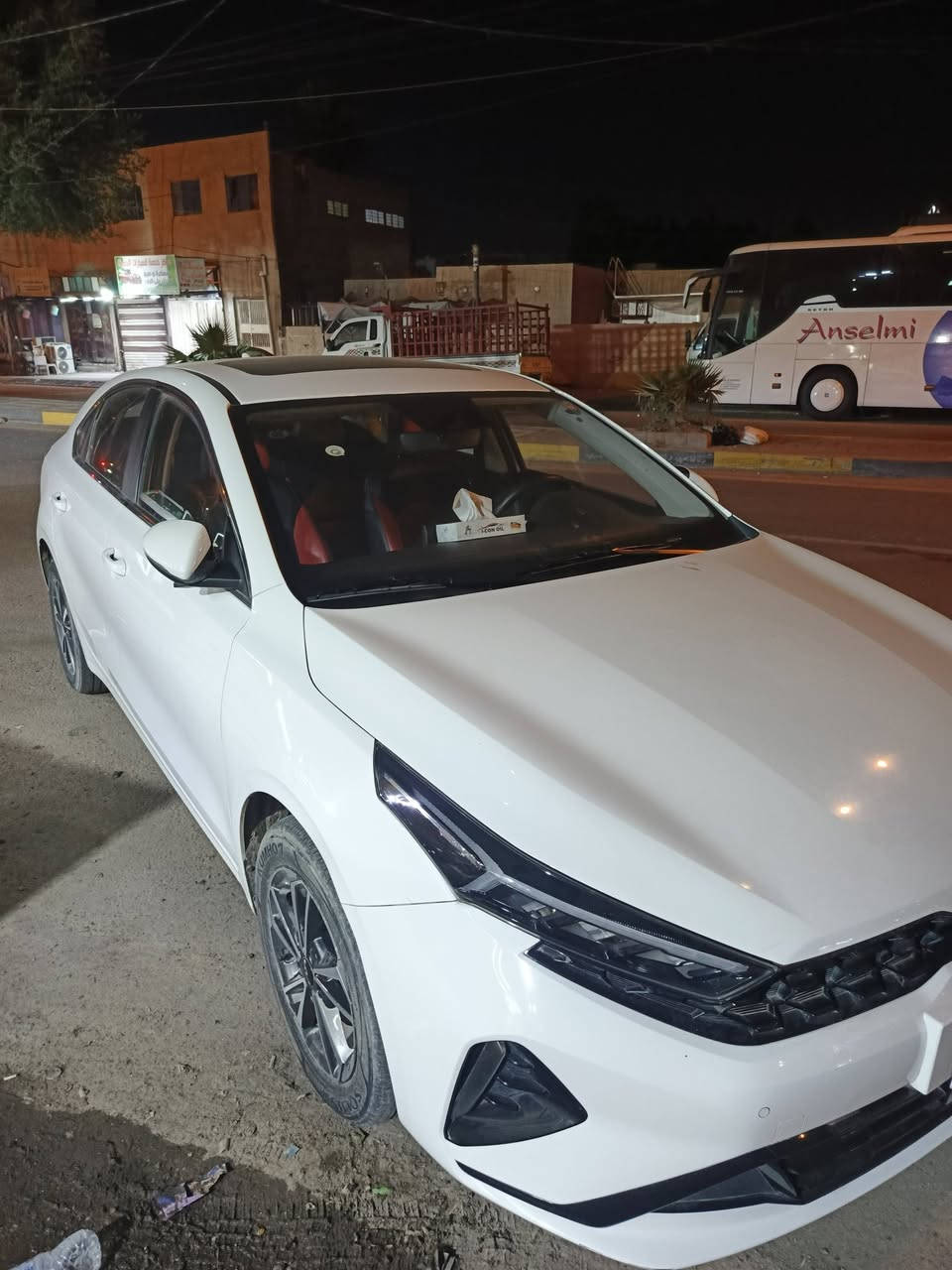 -
جيب رنيكيد موديل 2023
رقم بغداد حدثها فرق تعمل وتسير بامريكا 
جميع الايرباكات سليمة 
مواصفات نص
بصمة تشغيل 
شاشه كبيره 
تحديد مسار
فور ويل 4x4 
الجام اوتو 
تشغيل عن بعد 
رادارات  امامي وجانبي 
شاشة لمس كامرا خلفيه  
وباقي المواصفات معروفه 
 واتساب او الاتصال عالرقم
***********
بغداد الكاظميه  136  ورقة
