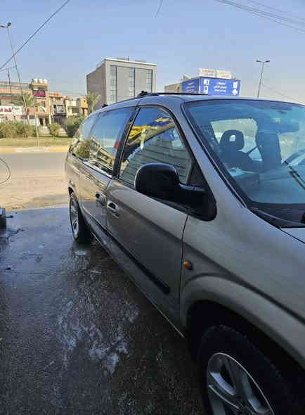 السلام عليكم دوج كرفان ٢٠٠٥ الطويله محرك ٣٣٠٠ رقم نينوى جديد مال كصه مع التفرعات مصبوغه عام السعر ٧٥ مكانه بغداد للتواصل ***********
