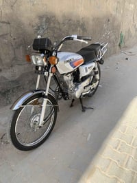 دراجه٢٣شاصي ومحرك مطابقات مو تعمير على وضع لبلاد مفتوحه ولفات فقط لشرا...