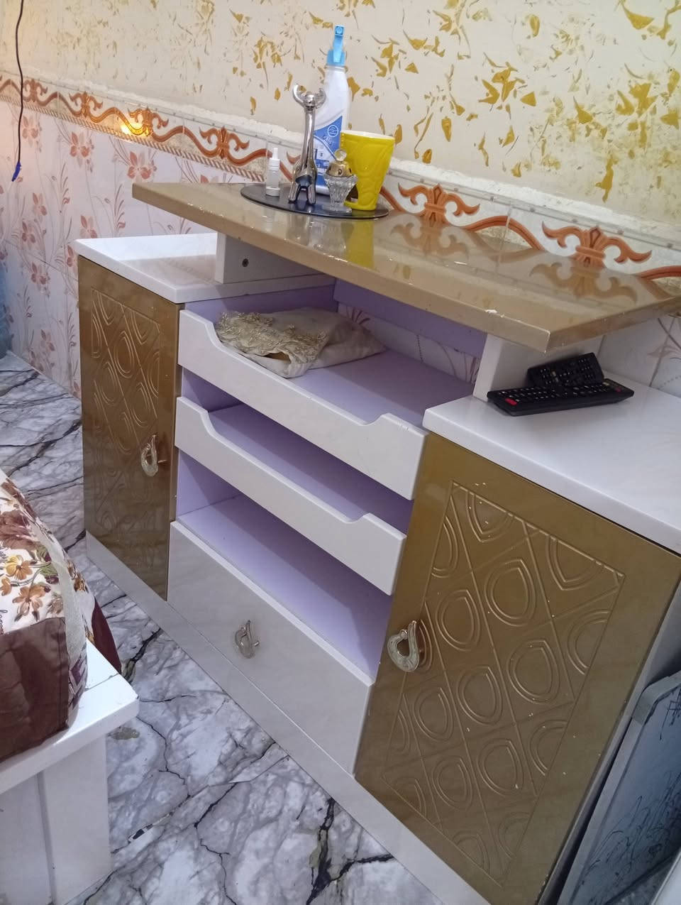 ميز تواليت وميز بلازمه اثنينهن ب 75مكاني بصره حيانيه


**إذا كنت صاحب هذا الإعلان وتريد حذفه لأي سبب، رجاءا أرسل رسالة إلى الدعم الفني**