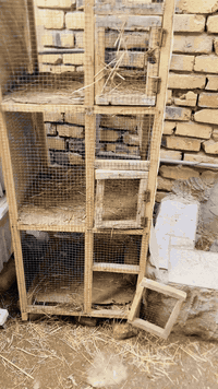 خانات للبيع الشراي علق او مراسله عبر الواتساب 07723424941