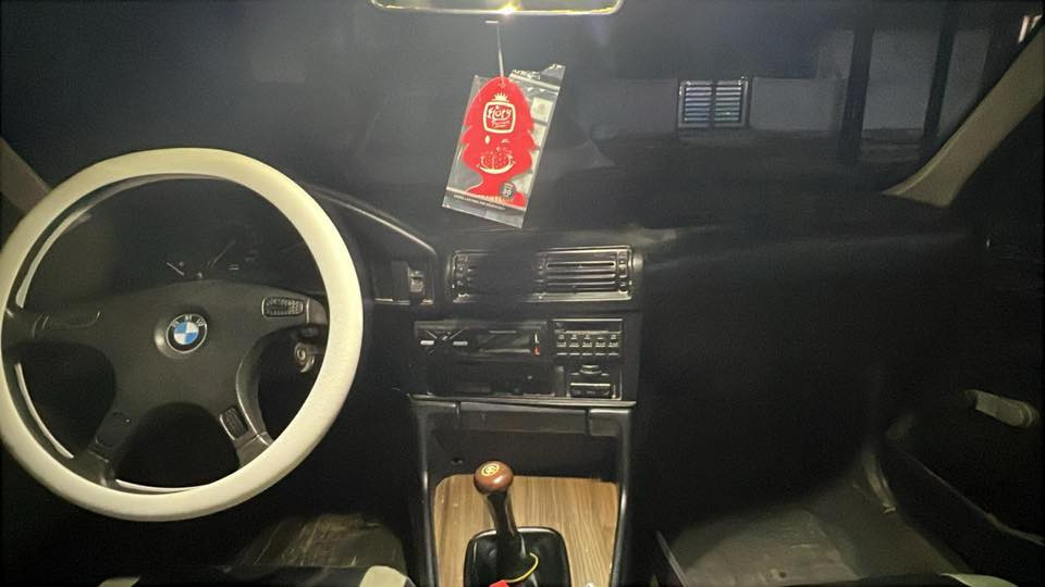 525 اصل مكينه 25 اصل مسكر كير عادي كير مكينه كفاله لاتنقيص ولاتبخير رقم بغداد نكليزي بأسمي عنوان السياره ناصريه مركز *********** السعر 45
