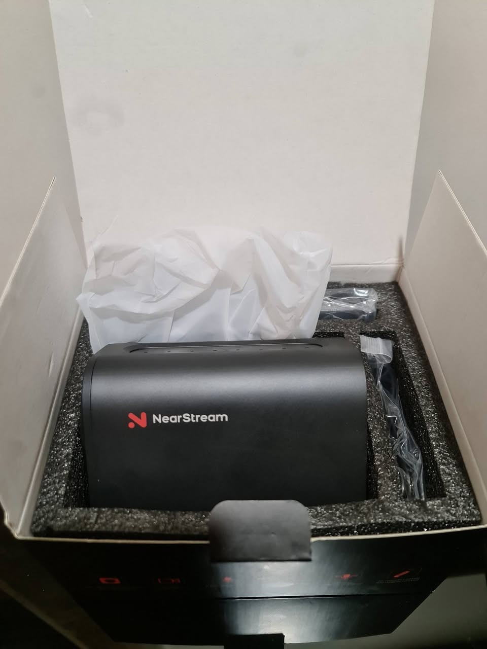 متوفرة كاميرة nearstream 4k mv 20
سعر ٢٠٠ الف💢

NearStream VM20 4K USB Streaming Camera with 40X Hybrid Zoom/8 Noise-Canceling Mics/Remote Control, HDMI/USB/RJ45 Output, Multi-Cam Ready, for Education, Conference,Worship & Live Event,OBS/Zoom/Teams


**إذا كنت صاحب هذا الإعلان وتريد حذفه لأي سبب، رجاءا أرسل رسالة إلى الدعم الفني**