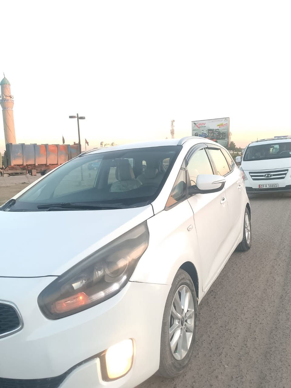 كيا كارينز 7 راكب محرك 2000 دوش
2014 صبغ عام سعر مناسب جداً 
شاشه / كامره / مري شفط / اشاير بالمري
كشنات جلد / تخم تاير / تبريد ثلج 
رقم اربيل الجديد سنويه ب اسمي 
السعر 120 وبيها مجال ‭0770 081 1555‬
مكانها بغداد الدوره
