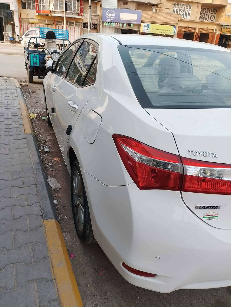 كورلا 2015 خليجي 
فول مواصفات للاخير... 1/1
استلام الشركه العامة للسيارات. 
مكفولة كفالة عامة بوضع الوكاله 
ماشيه 90 الف حقيقي 
فتحه سقف 
بمصه تشغيل وابواب وصندوق 
تحكم استرين 
مري شفط كهرباء 
شاشه وكامرة خلفية 
ويل كـاب بلادي 
رقم بغداد بإسمي تحويل مباشر 
سيارة جديده جدا سعرها معقول بلعافيه ع الياخذها 

رقم صاحب السيارة 
***********

السعر :: اطلبه بالتعليقات يصلك خاص 📩

#ادارة_الصفحه ⚡

ملاحظه / 🔴
مدير الصفحه غير مسؤول عن بيع وشراء واصوليات السياره نحن صفحه لعرض السيارات فقط.
