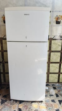 ثلاجه بيكو حجم كبير نضيفه كلش السعر 150 العنوان بغداد البلديات 0772498...