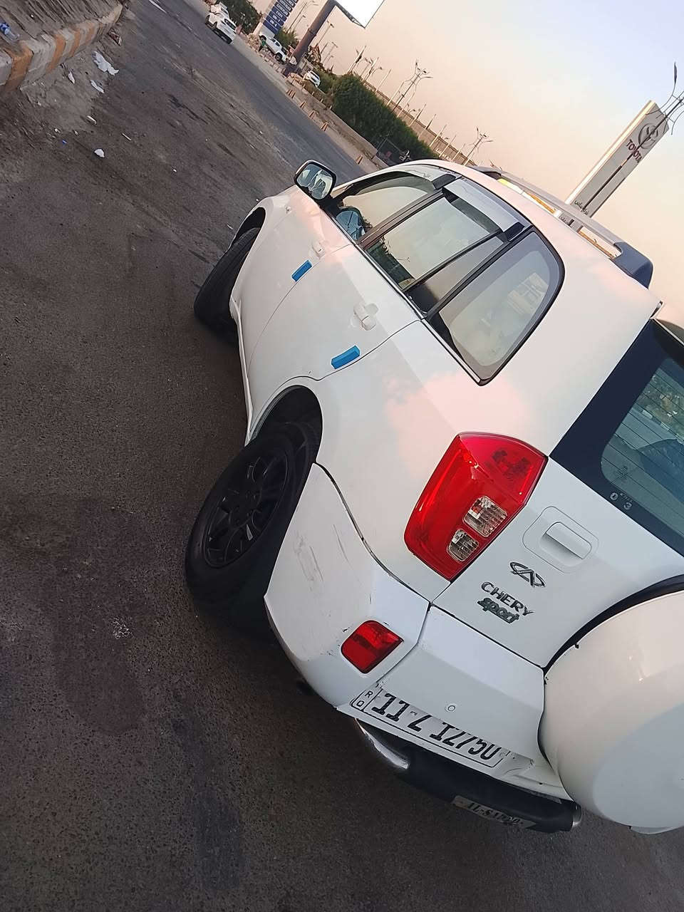 شيري تيكو 🚙
المواصفات....
موديل 2013 
شاشا انترنت اندرويد.
كامره خلفية 
محرك وكير كامري اوتو ✈️
تحكم ستيرن 
سلايد روف طكتين 
تبريد شغال 
لايت زنون + بك لايت لد 
دوشمة جلد 
رقم بغداد السعر 55 وبيها مجال بسيط سونار موجود مرفق بلصور مكان سياره بغداد هاذ رقمي ***********
