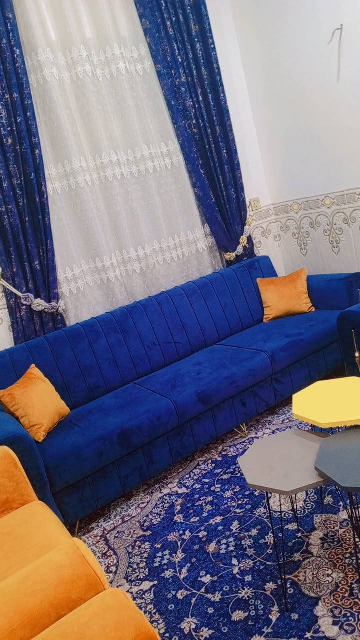 السلام عليكم 
تخم للبيع تسگام 10 مقاعد استعمال قليل السعر 600 للاستفسار واتساب ***********
