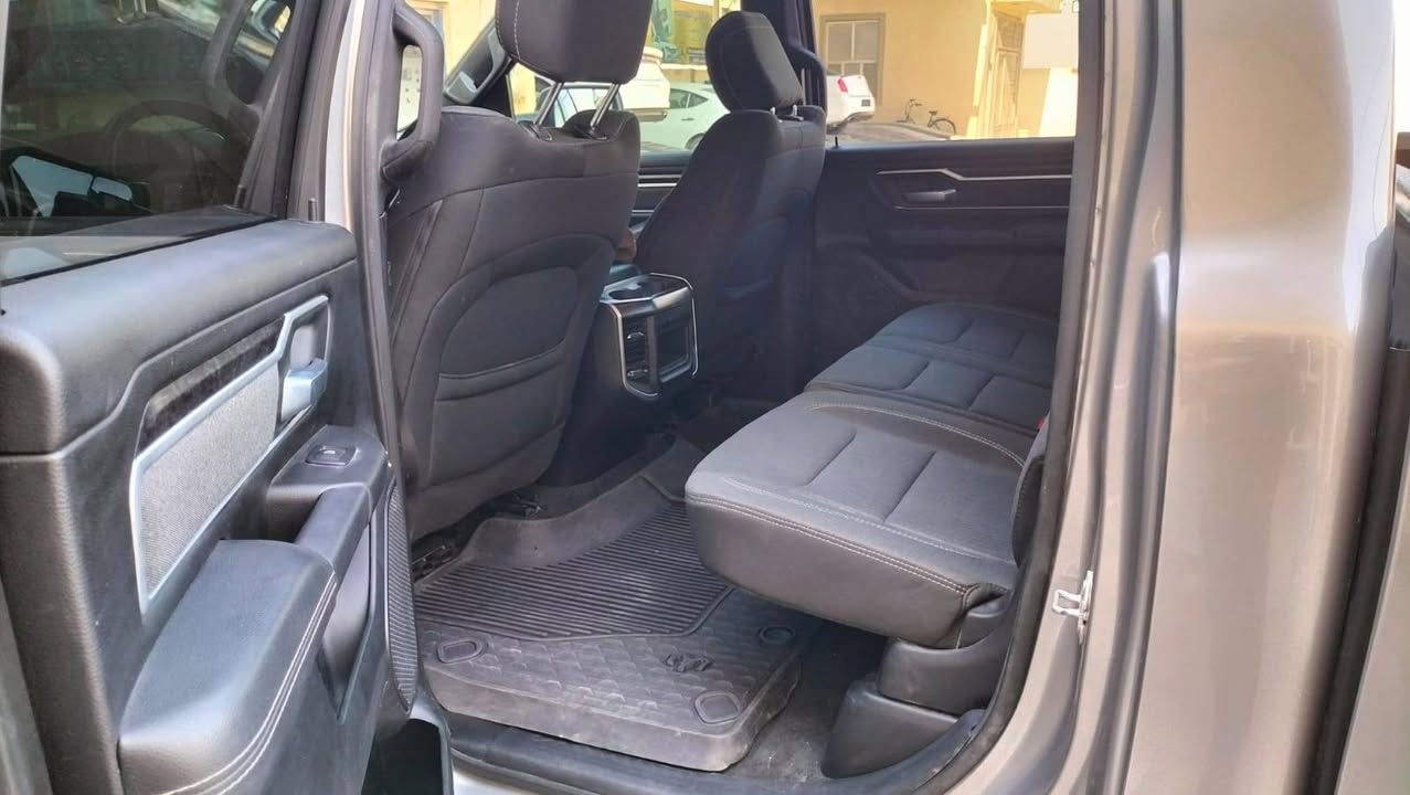 دودج رام 2022 بك هورن لونك ستار. الحادث بالصور. سياره جاهزة من كل نقص
الف ما تذب عليها. ماشية 40 الف
بدون رقم تترقم جميع المحافضات
تصليحها درجة اولى بدون قطرة معجون
السعر 215 وبيها مجال.. 

***********
