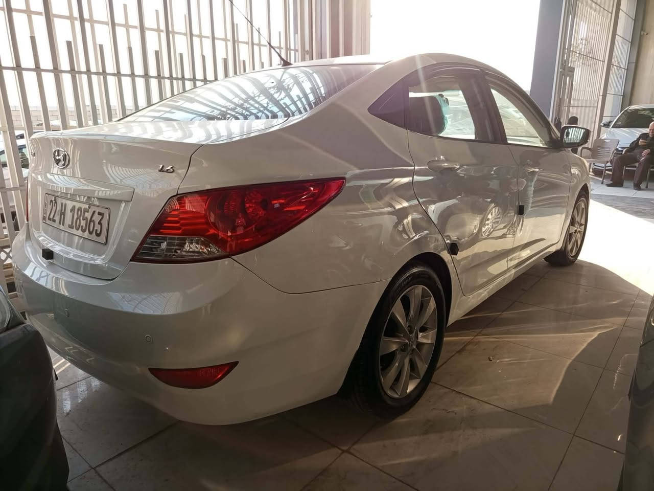 السلام عليكم ورحمة الله للبيع اكسنت موديل 2014
السيارة جديده بمعنه الكلمه 
بدون صبغ شرط 
محرك كير بشرط محرك مامفتوح  سيارة جديده
هزه وسنويه جديده شرط التحويل 
رقم اربيل جديد
السيارة فول ماعده الفتحه 
تحكمات ستيرن كير تومتيك 
السيارة معيزه بس ستر ربك 
بيها مكانات بارد 
مكان السيارة الموصل
رقم الهاتف‏‪0771 698 3923‬‏
