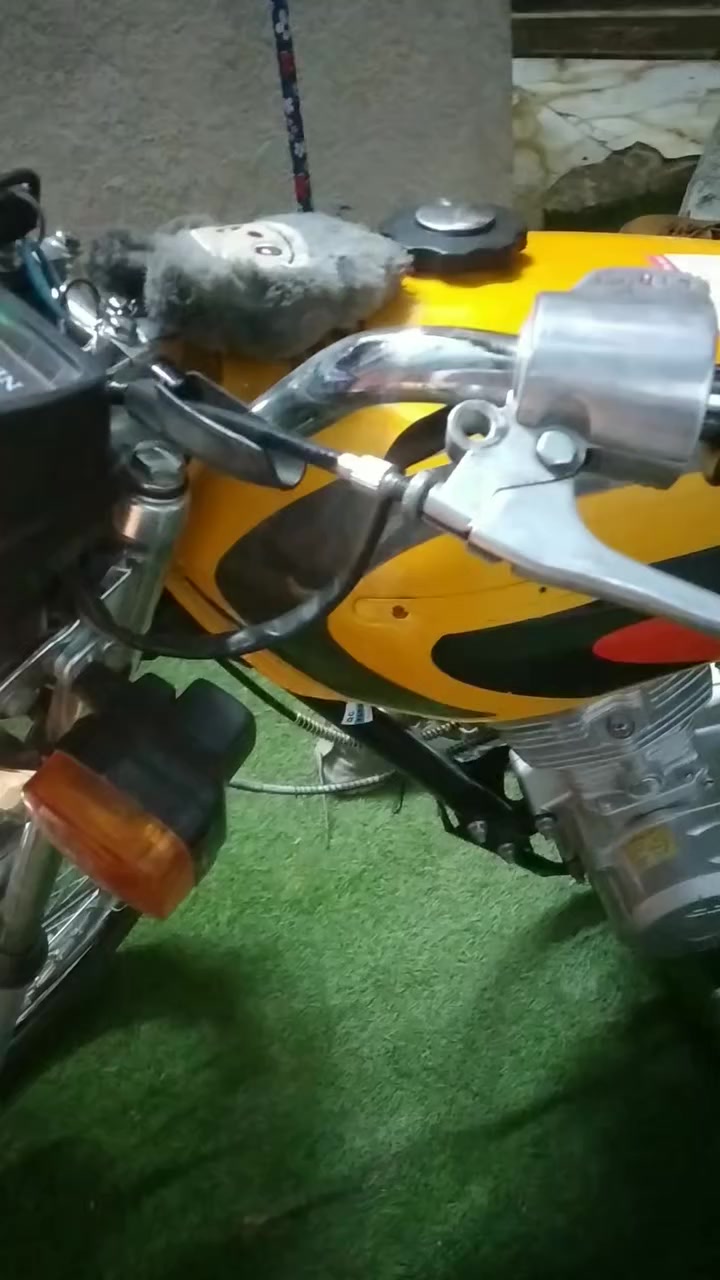 السلام عليكم
دراجة نامه امتياز

ياموديل: 2025 ✅

شوكت طالعه من المعرض: قبل اقل شهر✅

شلعه ومعدل تشك الكاع: ✅

كهربائيات كلها شغاله: ✅

رزانه ✅

شكد تمشيني: طول العمر✅

مكينه ناعمه✅بس بنفس الوقت داخلها وحش

قويه✅

بطله✅

سبب البيع: عمليه مرض✅

اوراق كلك: اوراقها نغسلن بل غساله✅

مكفوله عشائريا وقانون✅

السعرر500مع مجال بسيط  💕

خاص خاص


**إذا كنت صاحب هذا الإعلان وتريد حذفه لأي سبب، رجاءا أرسل رسالة إلى الدعم الفني**